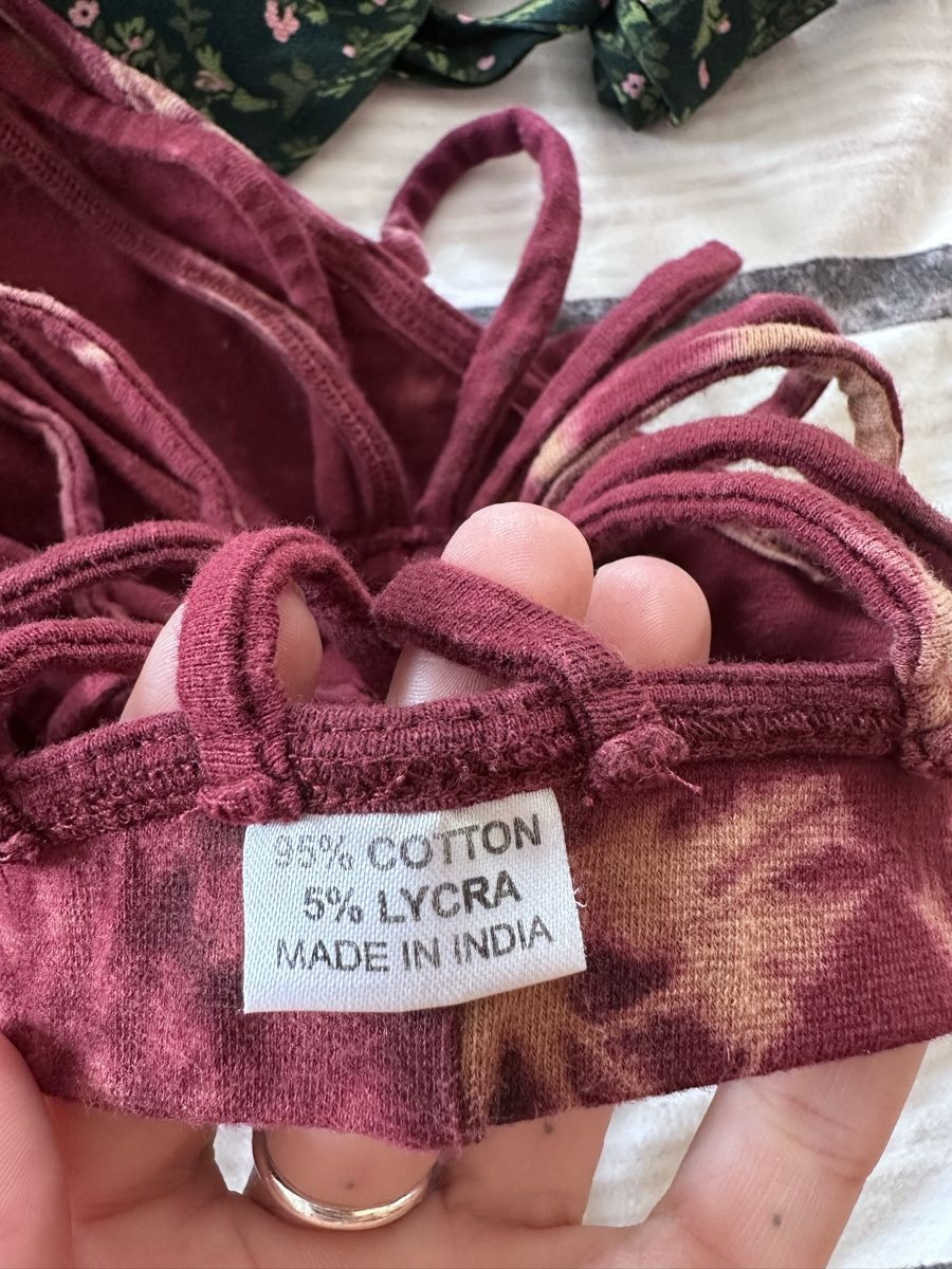 Top: Yoga top never used – Nuovo (secondo la descrizione) da Bellinzona venduto da Samirablank 2