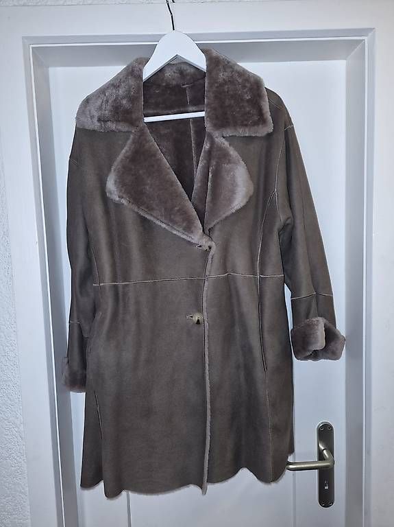 Cappotti: Echt Shearling Lammfell Leder Mantel Jacke Gr. 40 – Usato da Berikon venduto da LaGizmo5