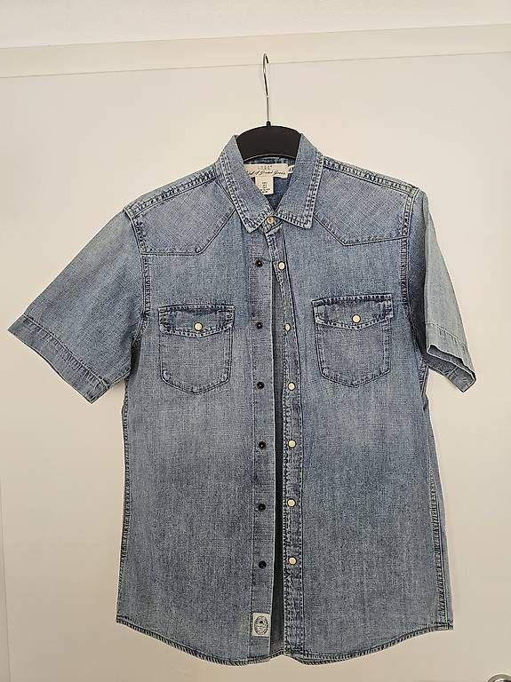Camicie: Jeans Hemd Kurzarm – Usato da Möhlin venduto da luc_hlv7