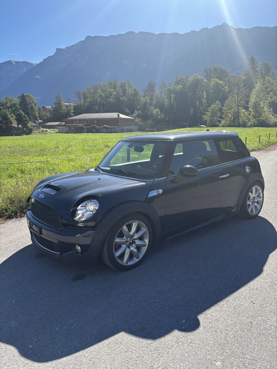 Mini Autos: Mini Cooper ab Platz – Gebraucht aus Ringgenberg BE von mai_ph6w 4