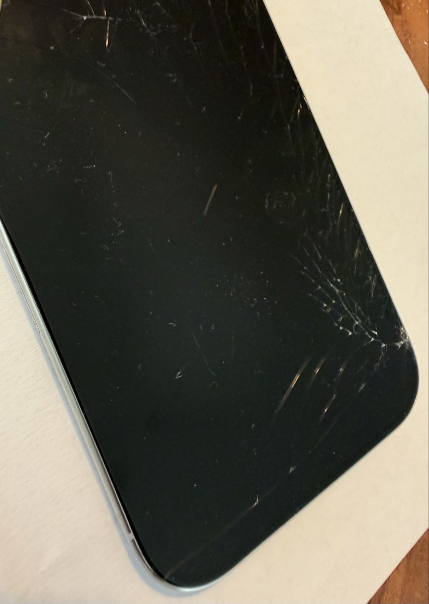 Apple Telefoni cellulari / Smartphones: iPhone 16 Pro mit 256 GB in Weiss, defektes Display – Difettoso da Zürich venduto da Go44it 3