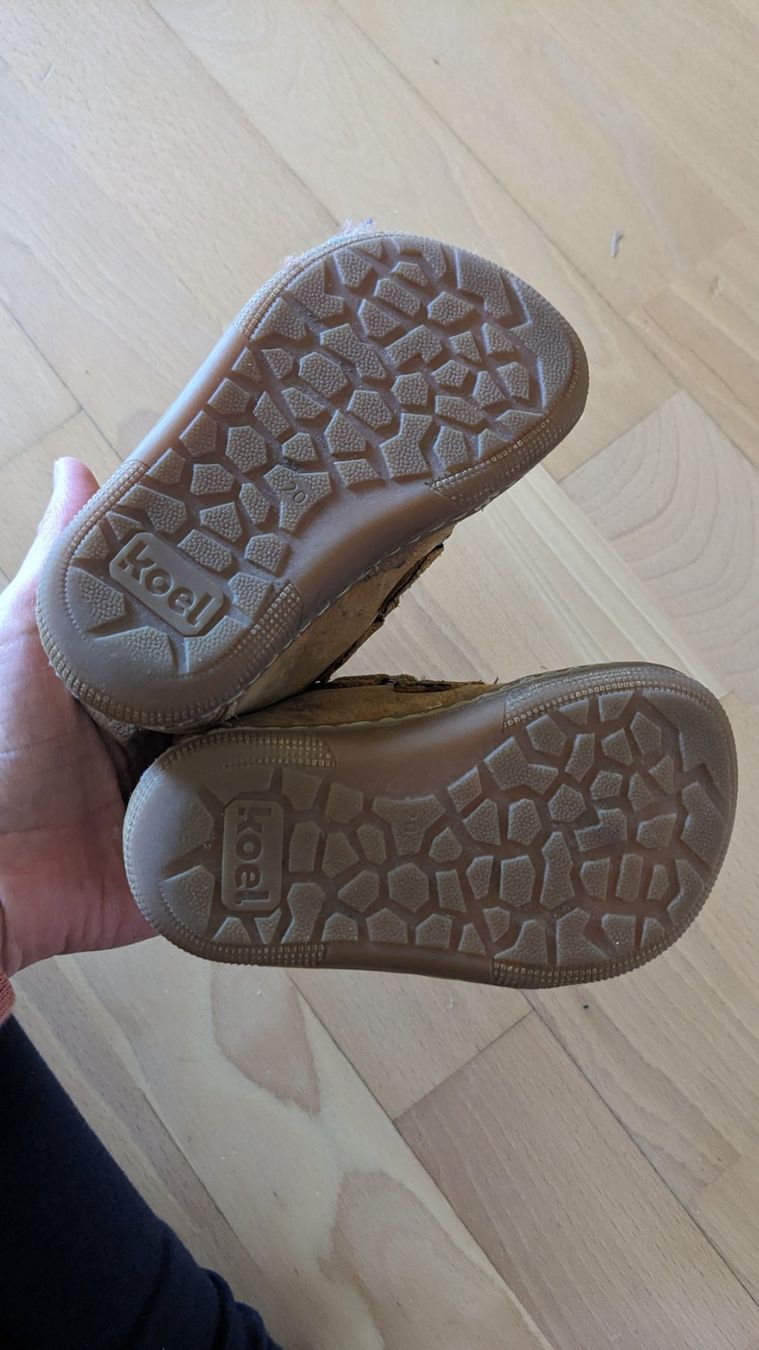 Chaussures garçon: Koel Barfussschuhe Grösse 20 – D'occasion à Zürich par julia513 1