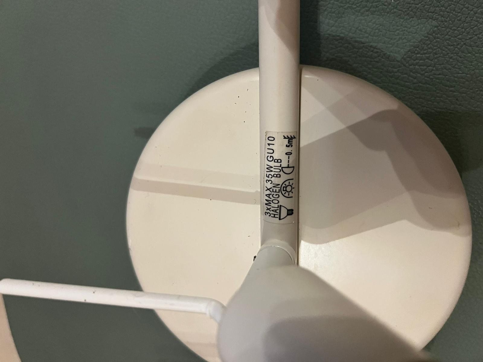 Lampade: Lampada bianca con tre faretti – Usato da Pazzallo venduto da nic_6zpt 5