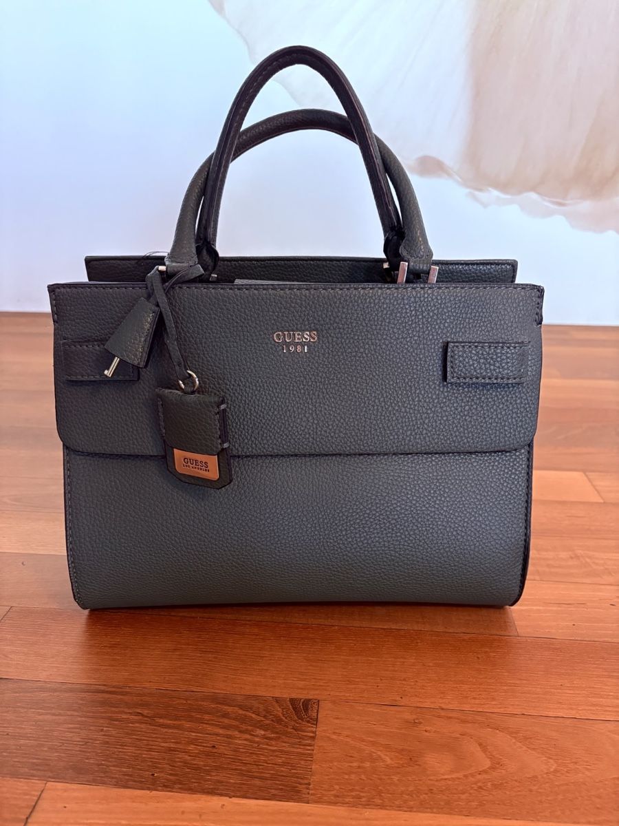 Guess Borse da donna: Guess Cate Handtasche Forest Grün – Usato da Widnau venduto da Flofi85 2