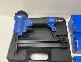 Neu Druckluft Combi-Naglerset mit 20000