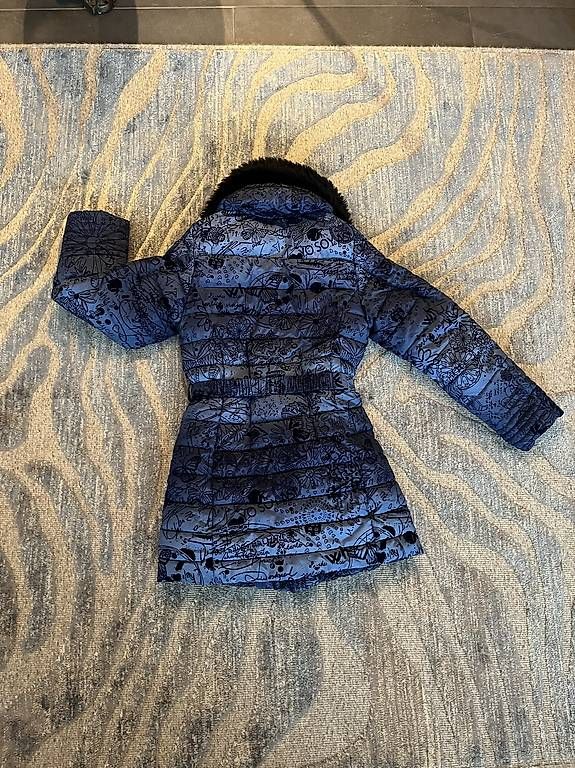 Vestes & Manteaux: Desigual Mädchen 152 Mantel warm – D'occasion à St. Gallen par steppenpferdchen 1
