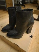 Kenneth Cole Stiefeletten, Leder, schwarz, Gr. 40. Top!
