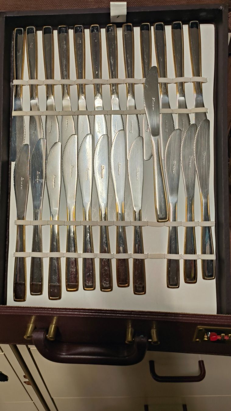 Set di posate: Besteck Set inox x 12 – Nuovo e nell'imballaggio originale da Bern venduto da Paca48 4