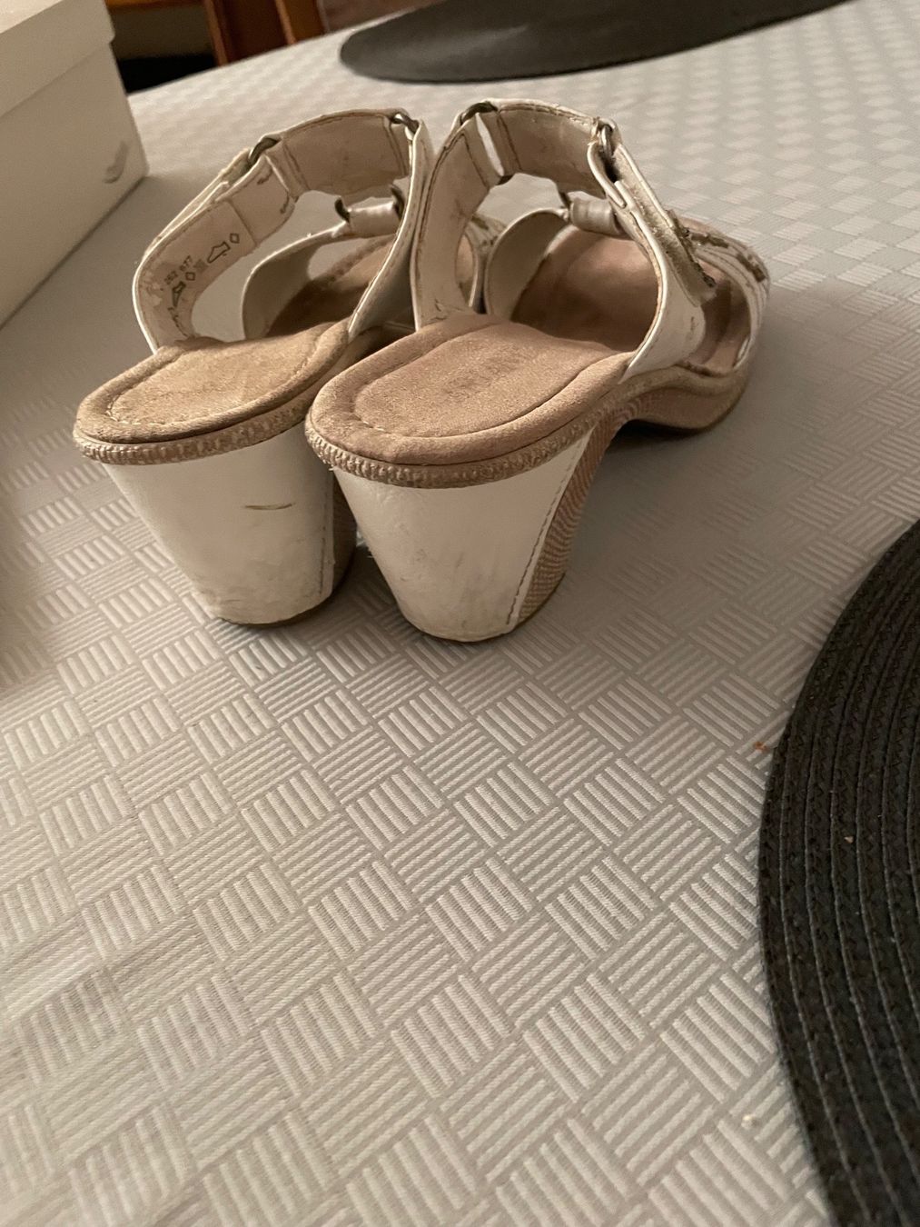 Scarpe da donna: Damen-Sandalen Gr. 38 – Usato da Lausen venduto da Re4649 2
