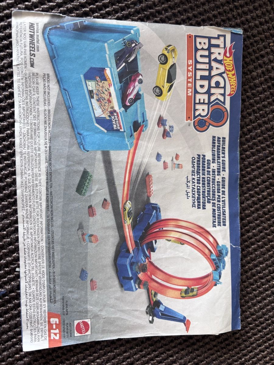 Hot Wheels Giocattoli: Hot Wheels Track Builder System  – Usato da Luzern venduto da Genhart 1