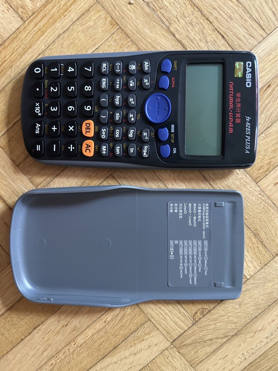 Calcolatrici tascabili: Scientific calculator Casio fx-82ES – Usato da Zürich venduto da sid_zl29