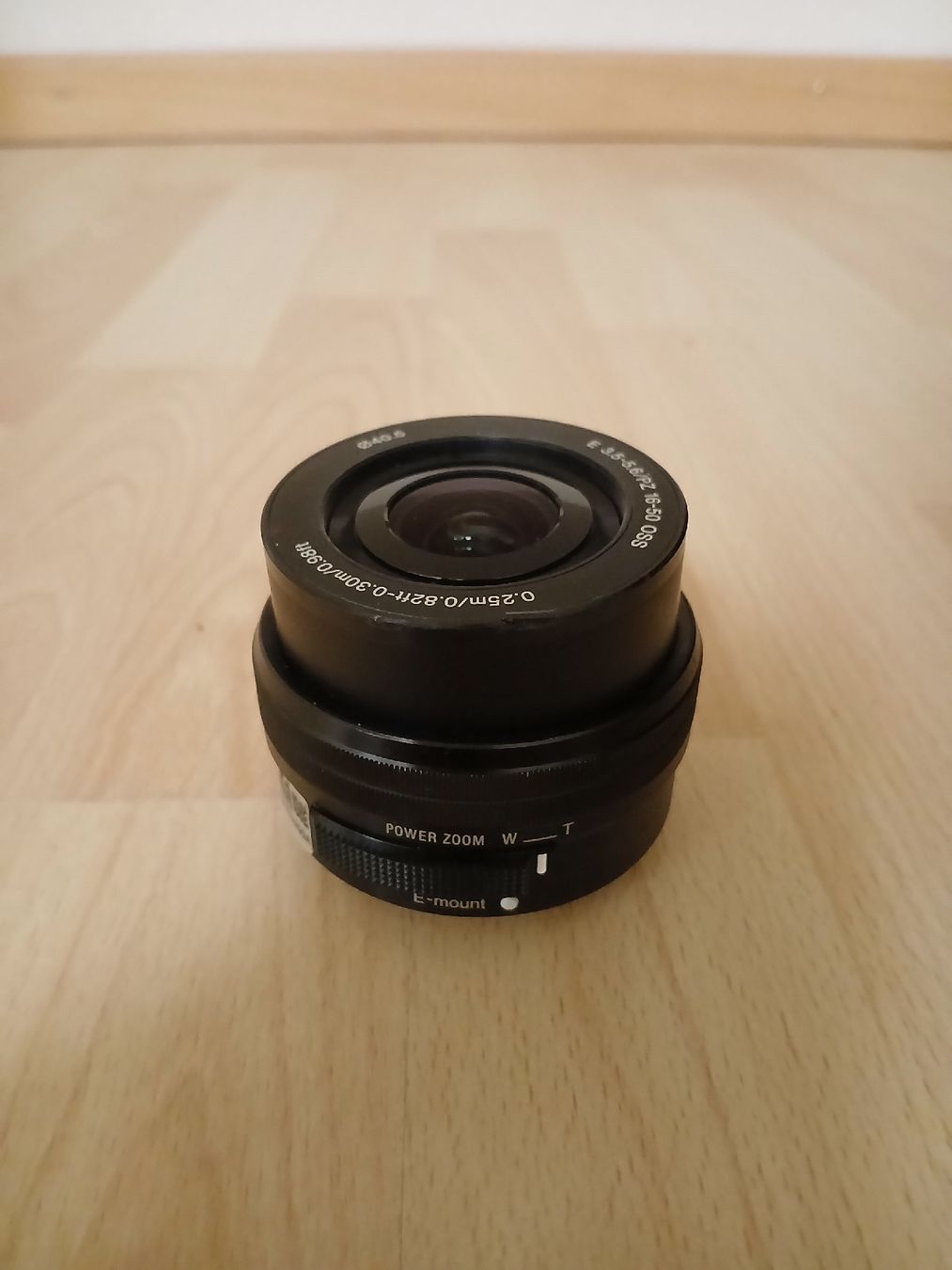 Sony Obiettivi: Sony SELP 16-50 OSS – Difettoso da Zürich venduto da deepee25