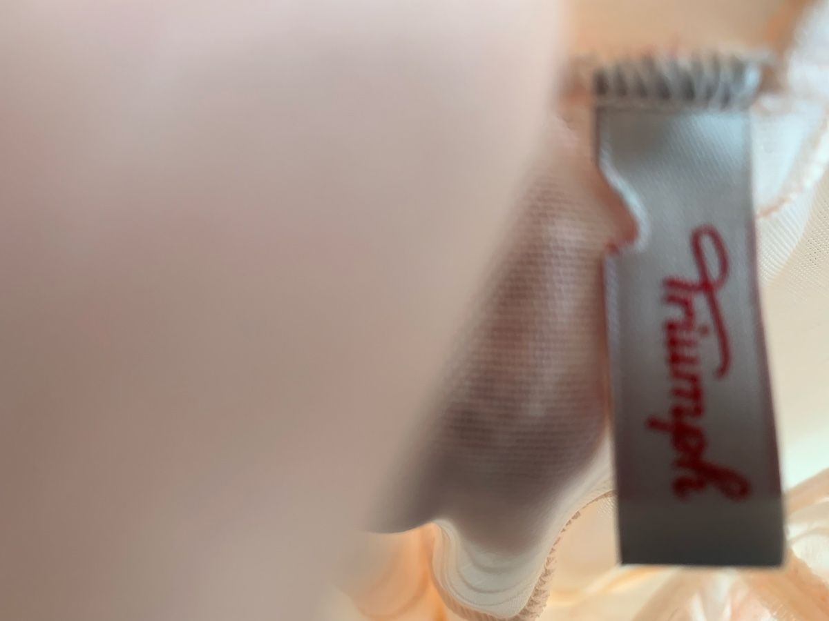Sonstige Unterwäsche: Triumph Body Florale 70B Grösse S/M – Gebraucht aus Aathal-Seegräben von Squiki 3