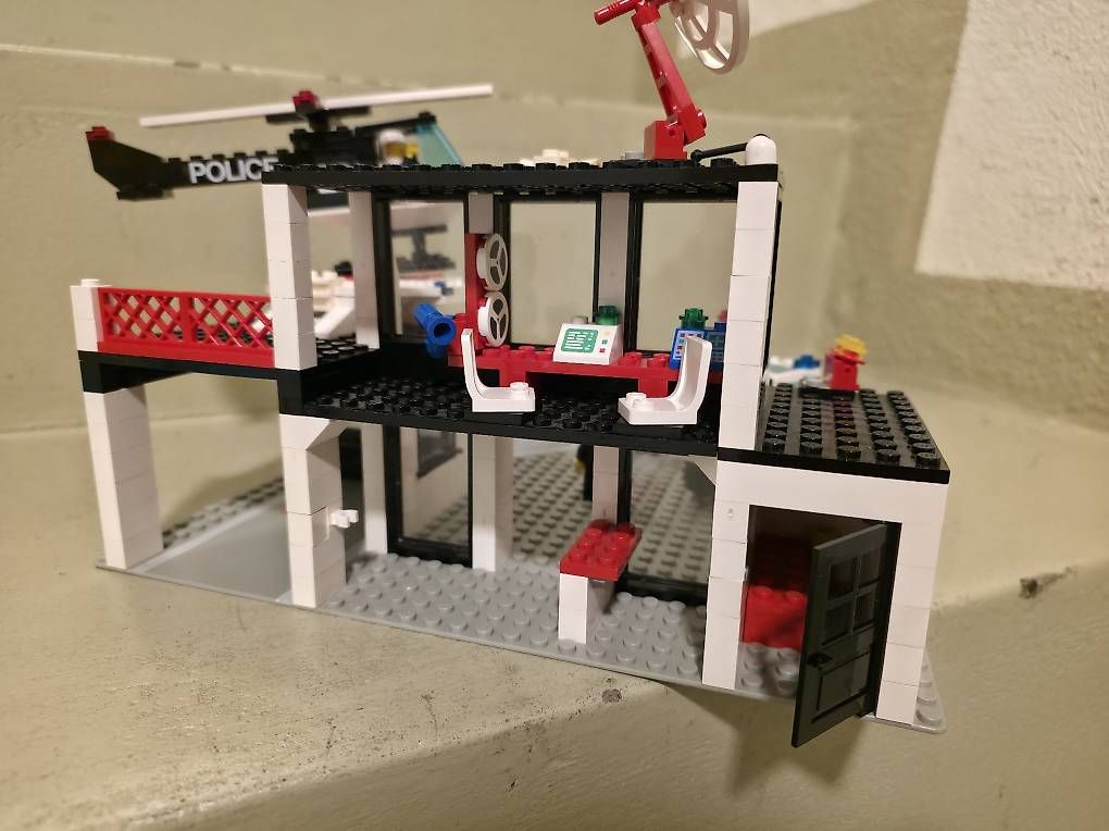 Lego Kit di costruzioni: Lego Polizei – Usato da Münchwilen TG venduto da ff- 2