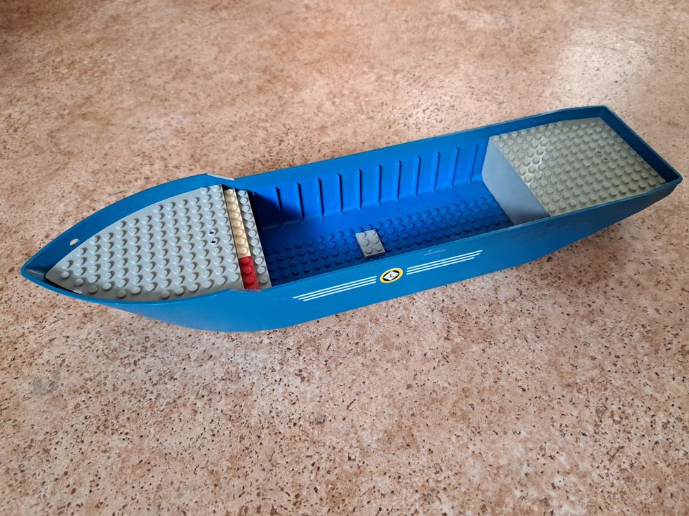 Schiffsrumpf Schiff LEGO (Gebraucht) in Gysenstein für CHF 3.9 – mit ...