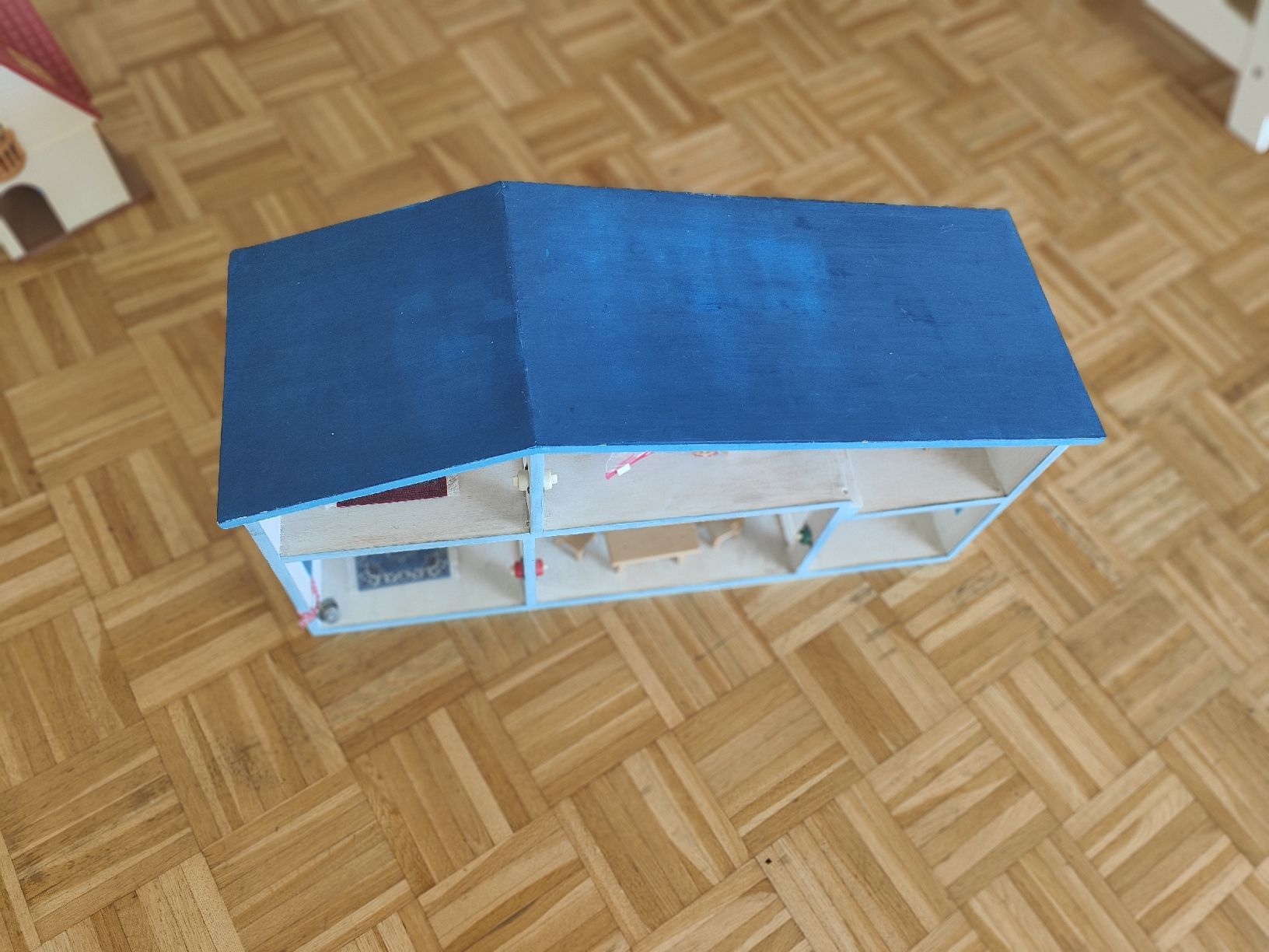 Case e mobili per bambole: Puppenhaus mit Möbeln bespielter Zustand – Usato da Zürich venduto da mso_qv78 1