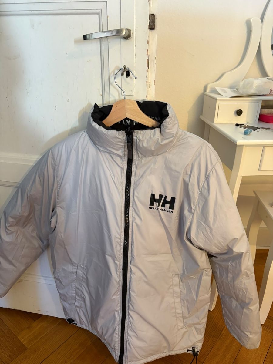 Helly Hansen Giacche: Veste Helly Hansen réversible grise et noire taille M – Usato da Carouge GE venduto da Valou1976 3