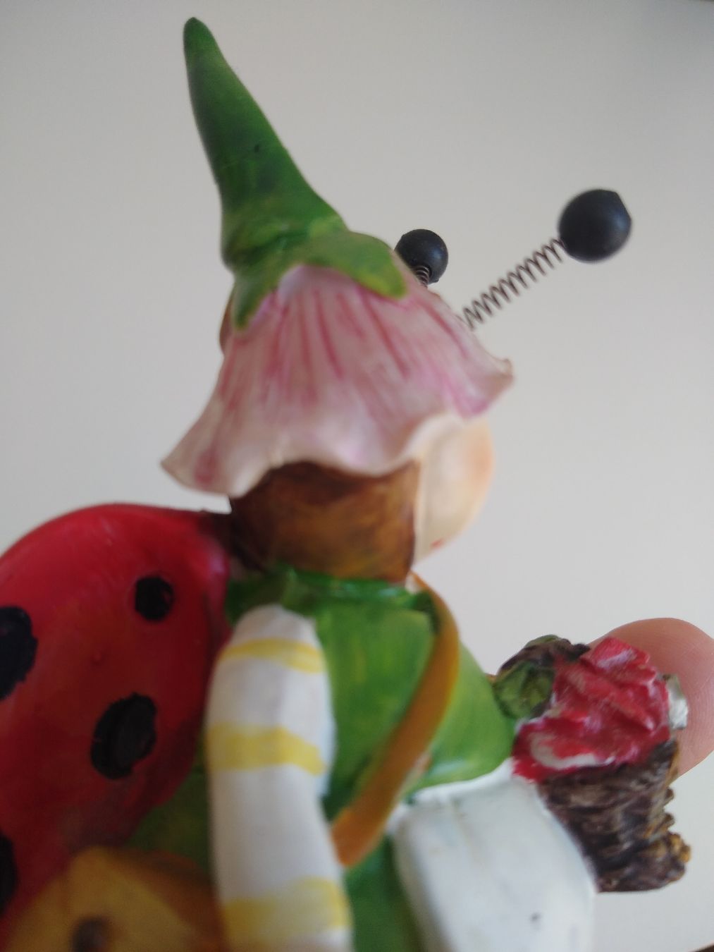 Statuette: Lady bug decoration  - a small part glued back in – Usato da Dübendorf venduto da LoRi-2026 2