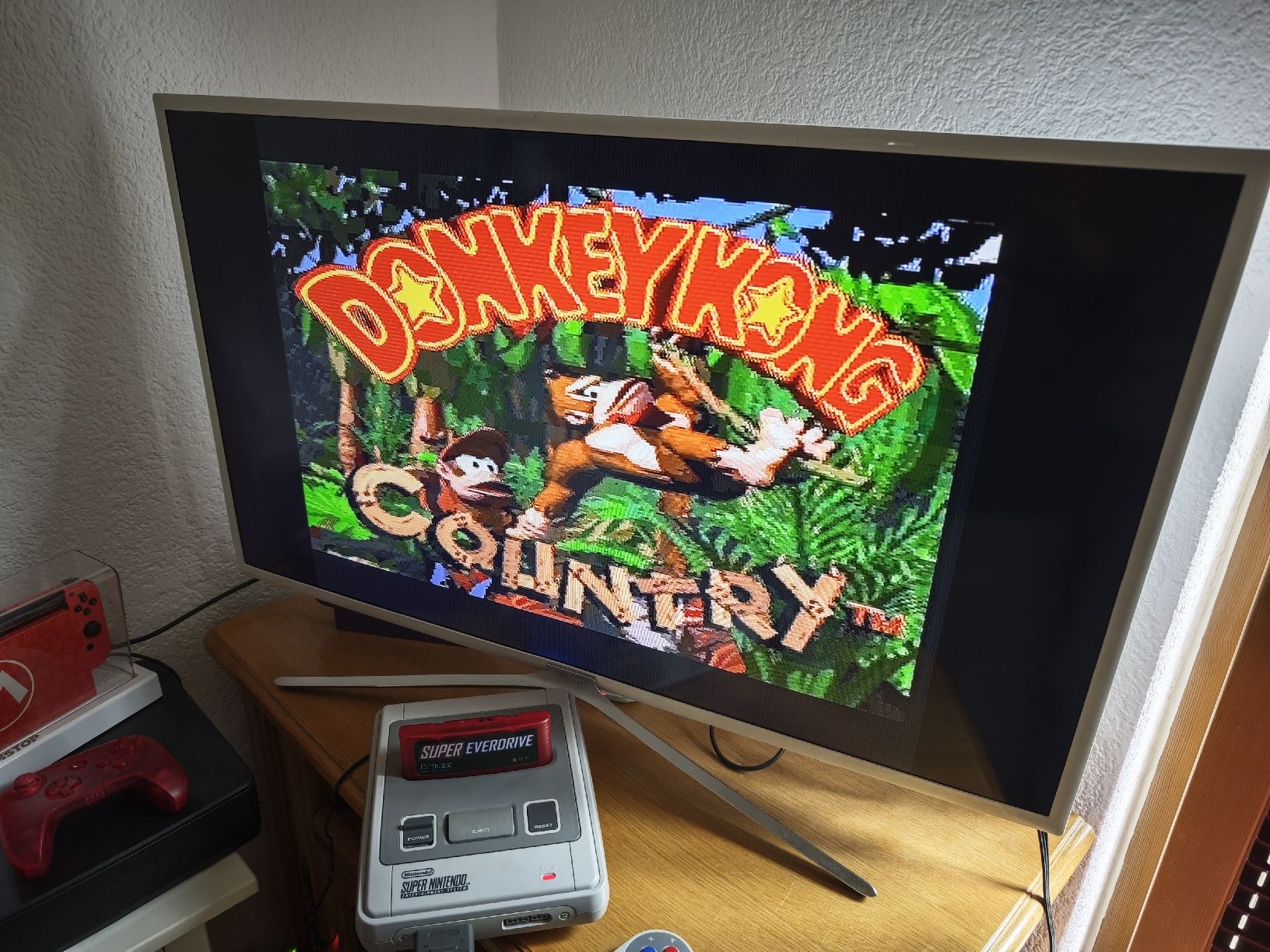 Nintendo Console: Super Nintendo SNES Konsole mit Controller – Usato da Leibstadt venduto da Rova 1