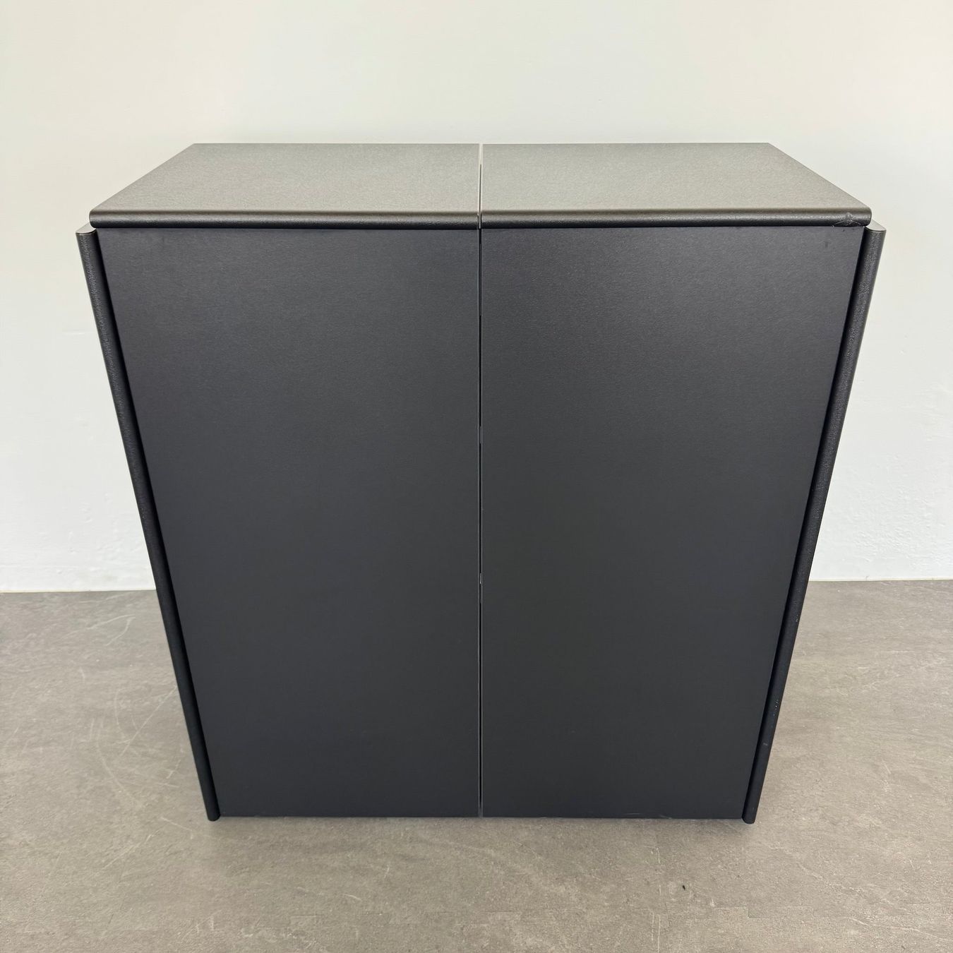 Armadi: Top Design Exclusiv Mobile Bartheke max 3800 mm breit – Usato da Schönenwerd venduto da mcofficeshop
