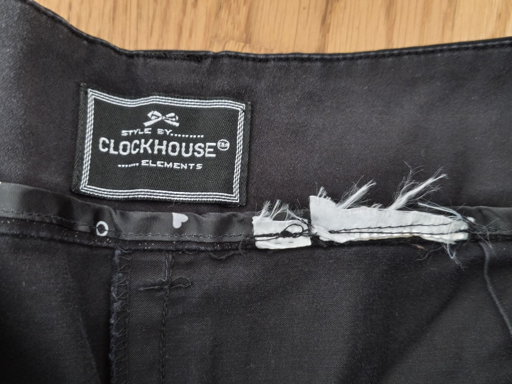 C&A Pantaloni: Clockhouse Hose, Gr. 40 Schwarz – Usato da KRIENS venduto da Franzy_Blond10 1