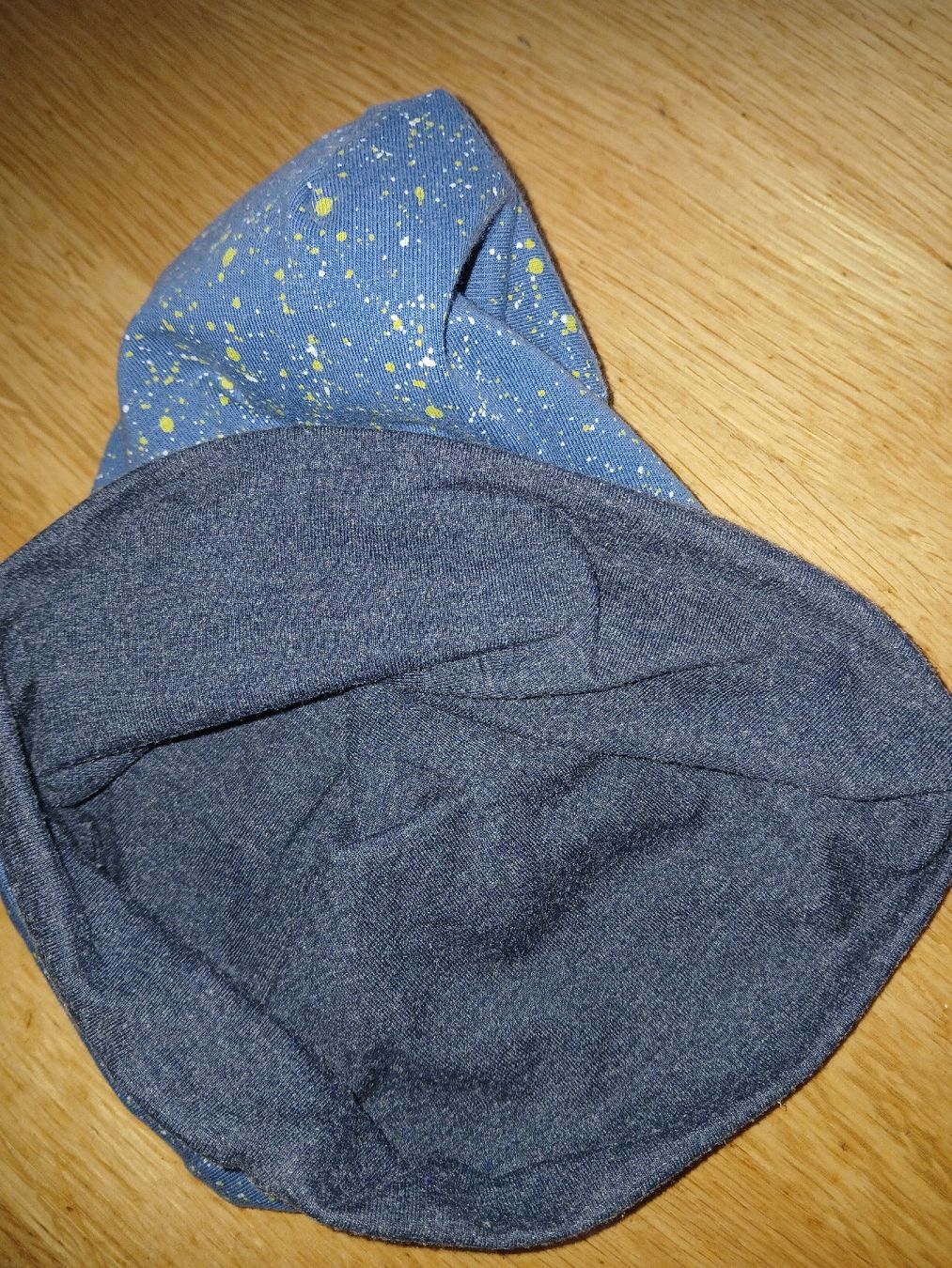 Copricapi, berretti & cappellini: beanie mütze – Usato da recherswil venduto da papamoll71 1