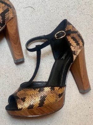 Chaussures femmes: Schuhe – D'occasion à Leuk-Stadt par nadlerhu 2