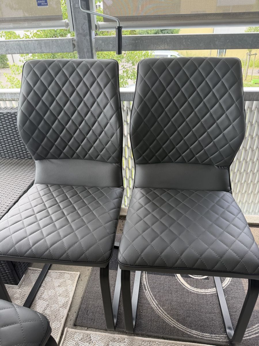 Chaises: Schwingstühle grau – D'occasion à Münchwilen AG par Paulanwk