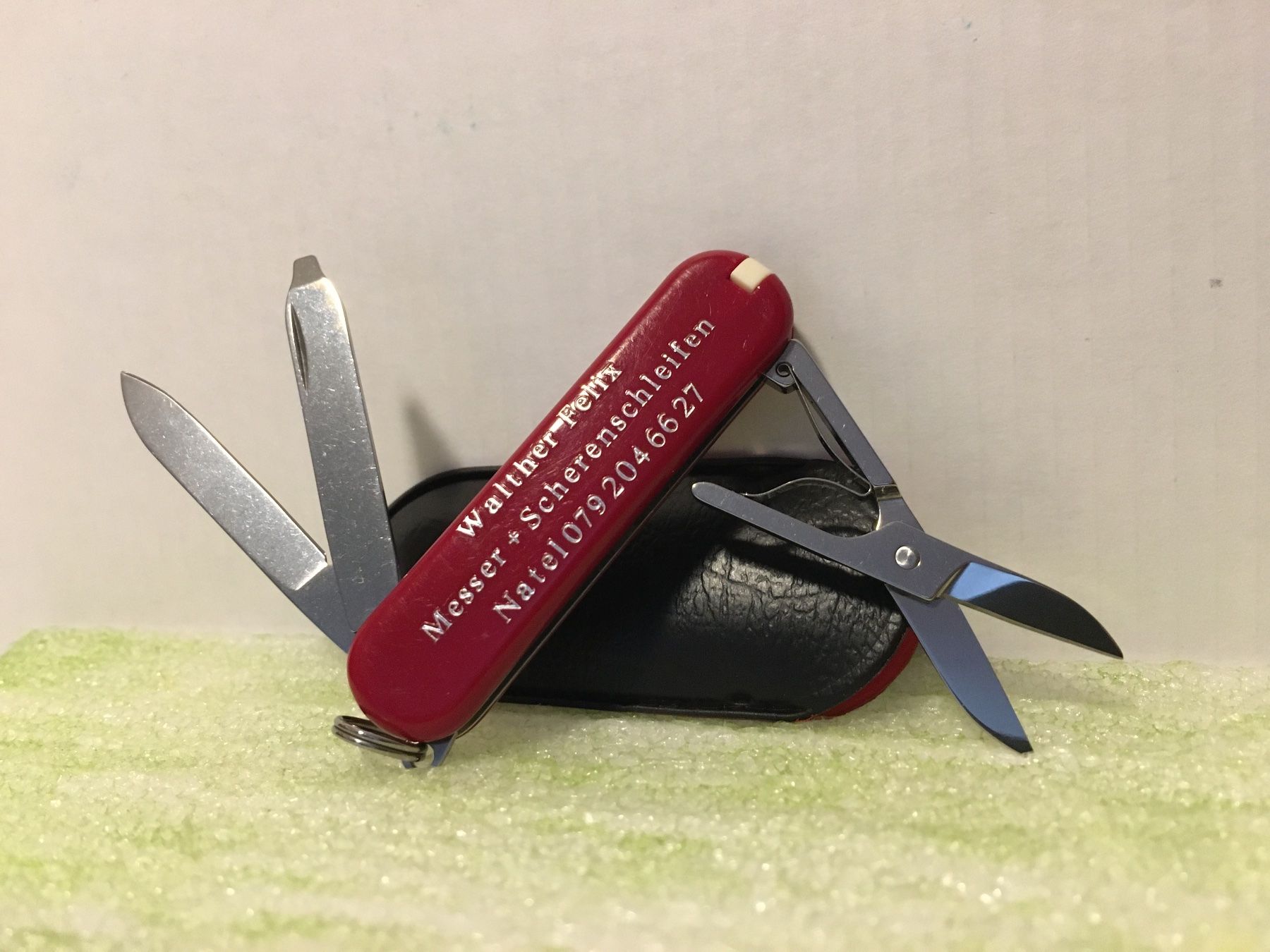 Victorinox Coltelli tascabile: VICTORINOX - Classic - Sackmesser - Rest. Winkelried – Usato da Andwil SG venduto da Rainboli