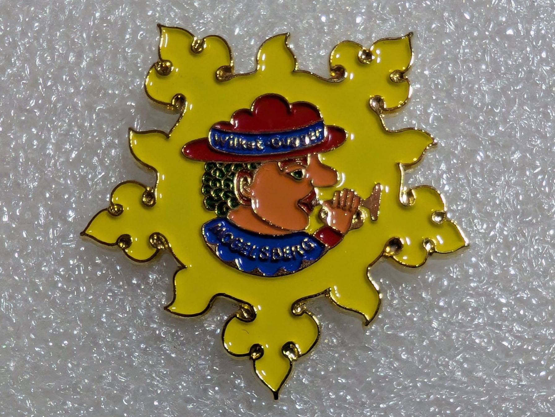Plaquettes & Badges: Ansteckpin 262: – D'occasion à Oppligen par Pin-Fall-Shop