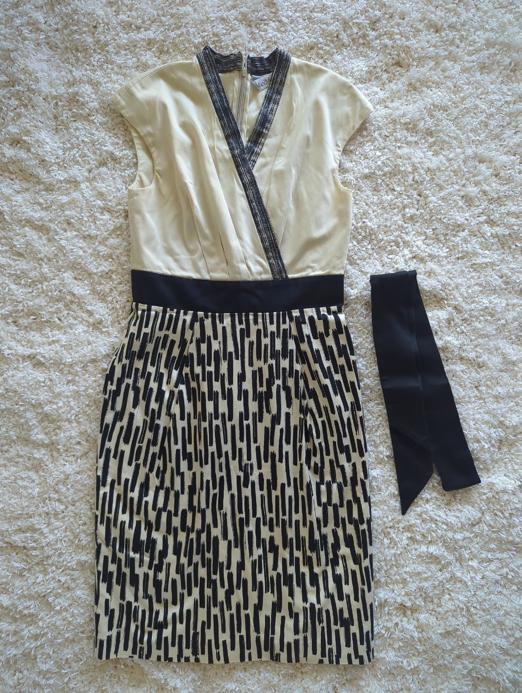 Max Mara Vestiti: MaxMara Dress – Usato da Basel venduto da ian_z6t8