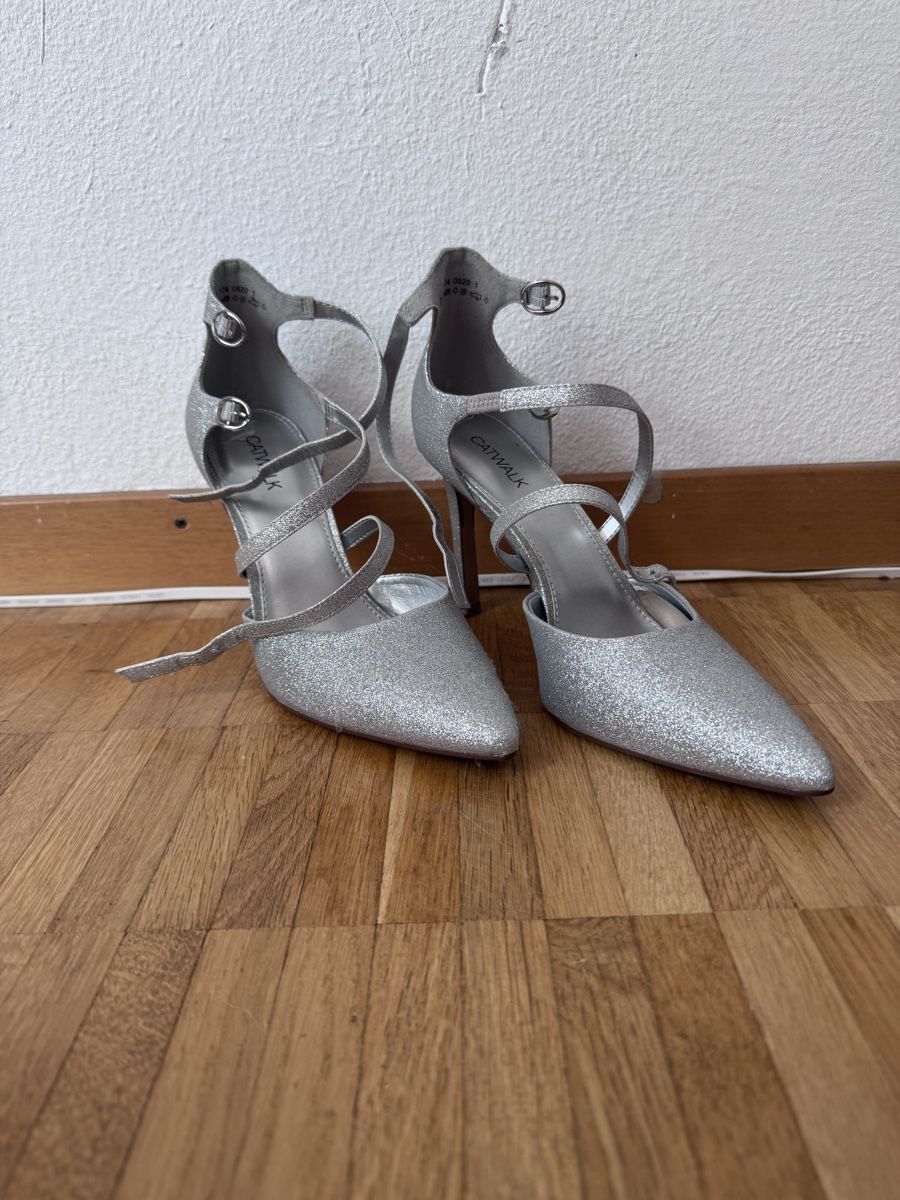 Scarpe da donna: high heels Grösse 38 – Usato da Urdorf venduto da yas_jqx6