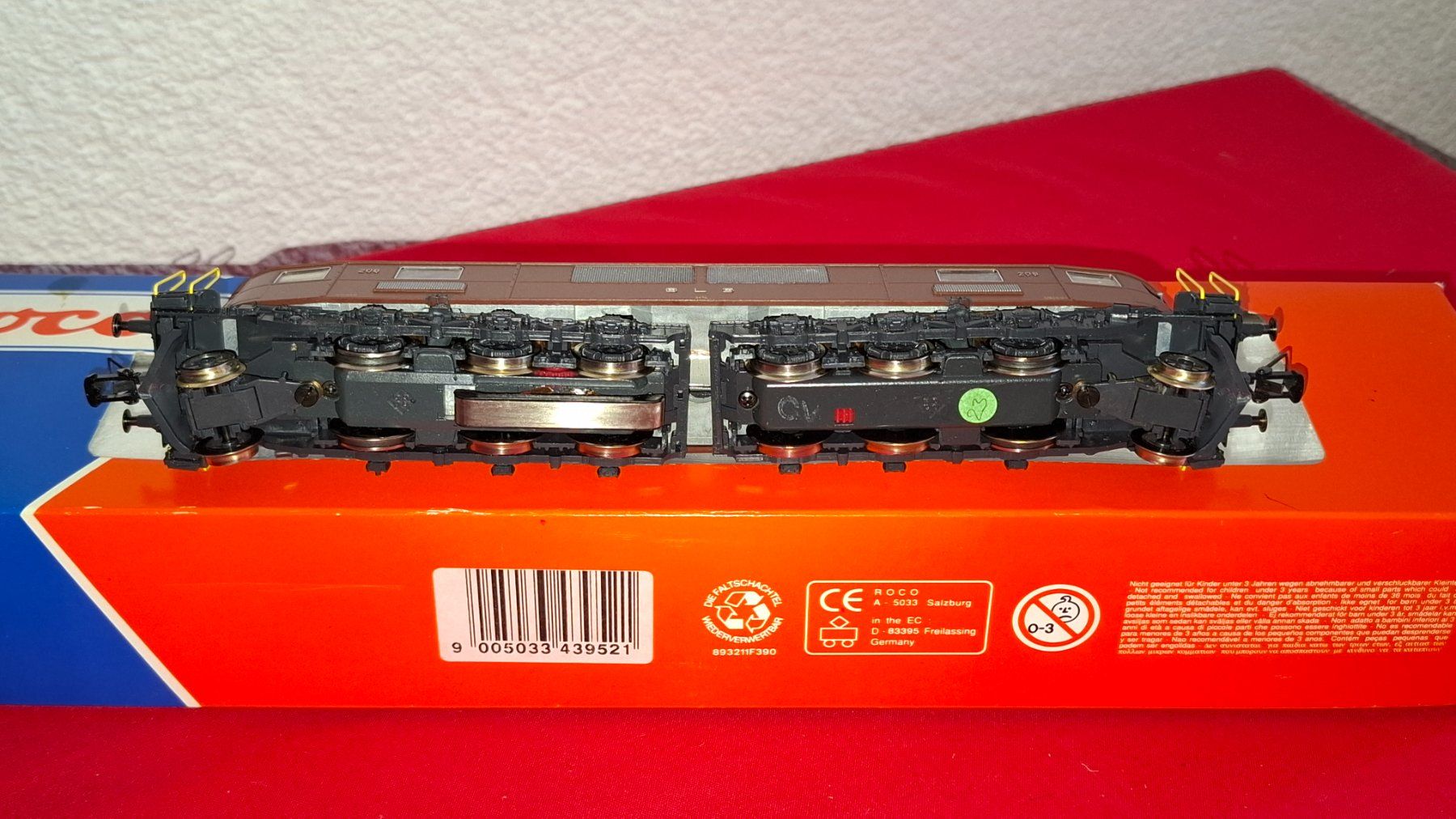 Roco Modellini di ferrovie: Roco : Ae 6/8 der BLS , AC, Digital – Nuovo (secondo la descrizione) da Märwil venduto da Siebenzipfel 3