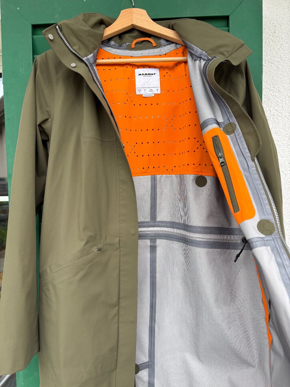 Mammut Cappotti: Mammut Regenparka Gr. M – Usato da Boswil venduto da lindebluetetee 2