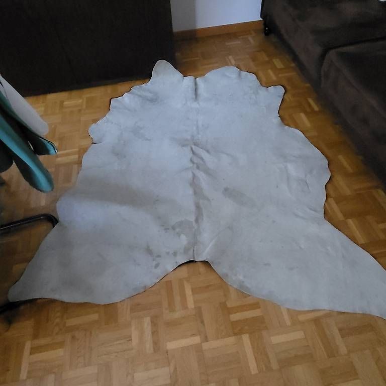 Tappeti: Kuhfell Teppich – Usato da Romanshorn venduto da Auri 1