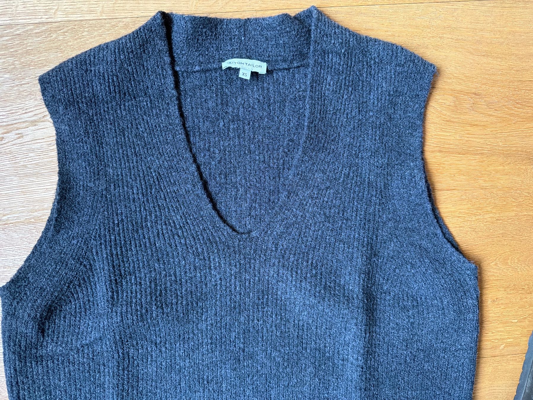 Tom Tailor Pullover & Sweatshirts: debardeur – Neu (gemäss Beschreibung) aus gurzelen von malu04 1