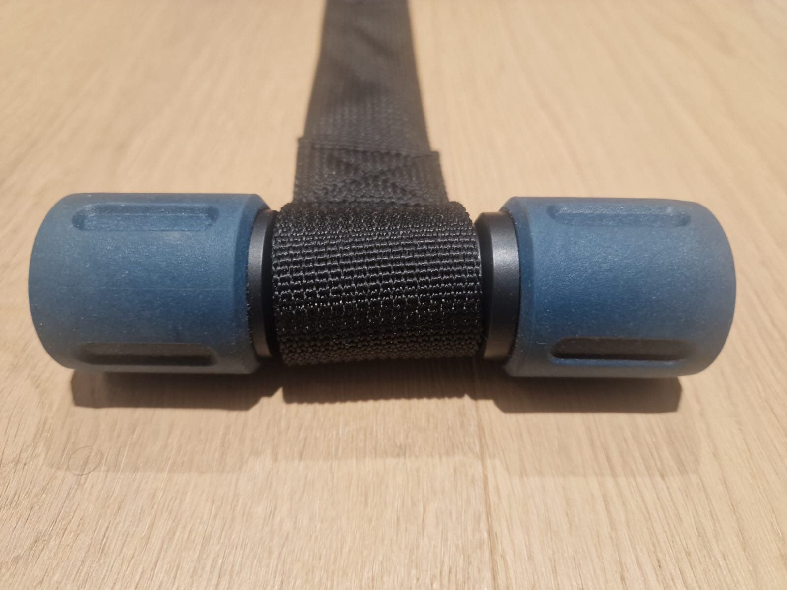 Hometrainer: Bauchmuskel-Trainingshilfe / Hamstring Curl Strap – Nuovo (secondo la descrizione) da Uster venduto da Chantale81 2