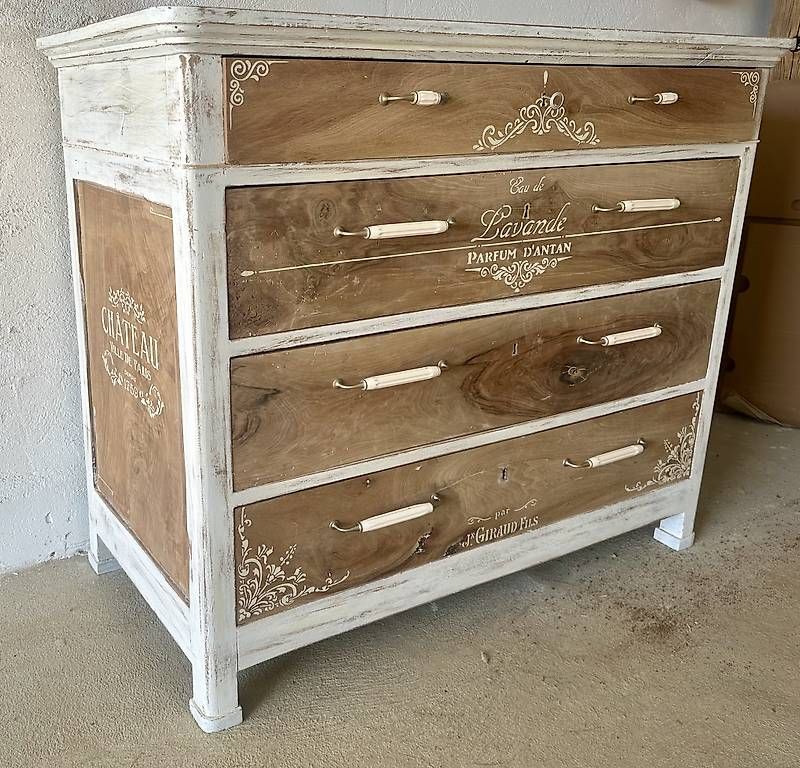 Kommoden: Restaurierte Kommode Shabby Vintage - Nussholz – Gebraucht aus Bärau von JeJeG
