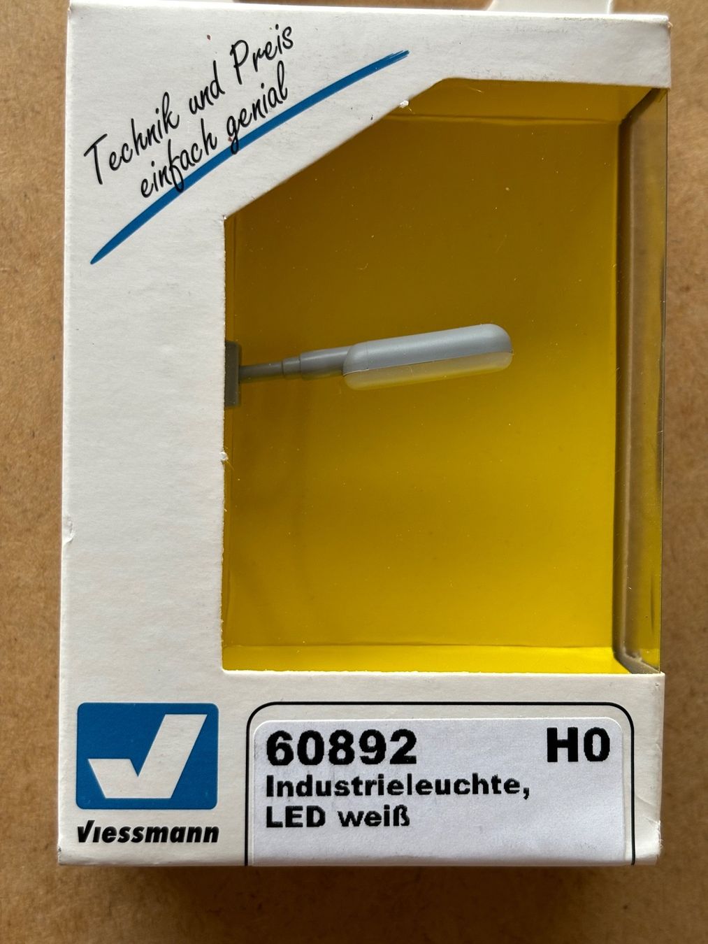 Viessmann Modellini di ferrovie: Viessmann 60892 Industrieleuchte Led – Nuovo e nell'imballaggio originale da Hauterive NE venduto da eriamch