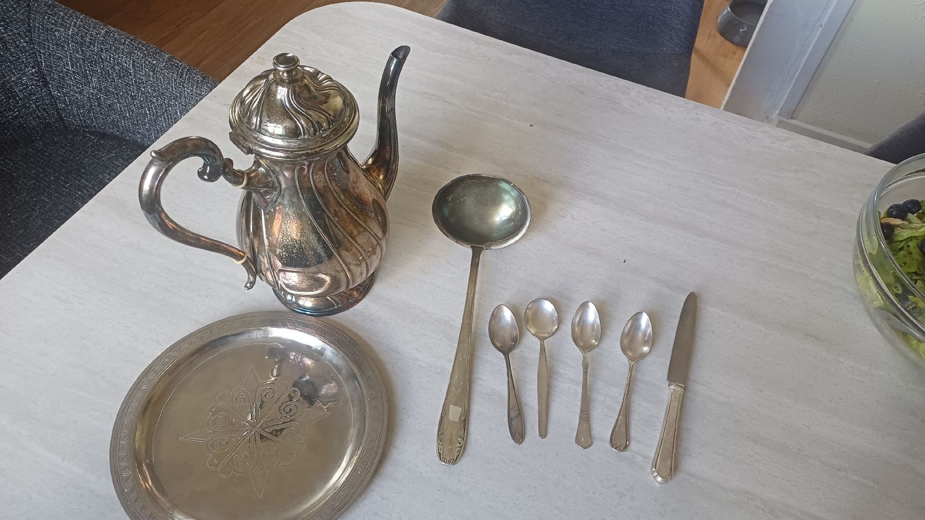Bestecksets: Lot versilbertes Besteck Kanne  – Gebraucht aus Flawil von Pinkmalibu