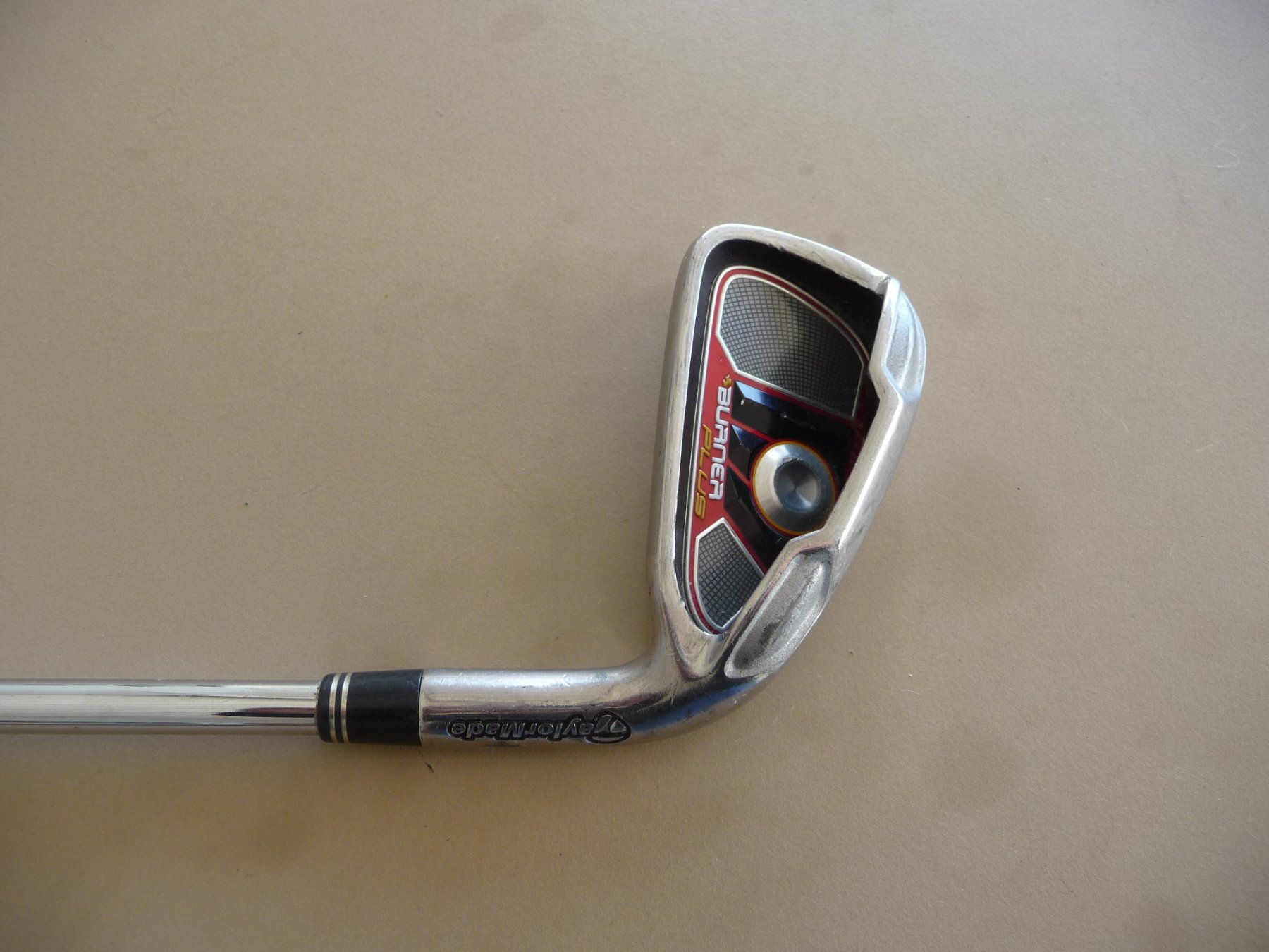 Taylor Made Mazze & Set: Taylor Made Eisen 4 rechte Hand – Usato da Gebenstorf venduto da Peom