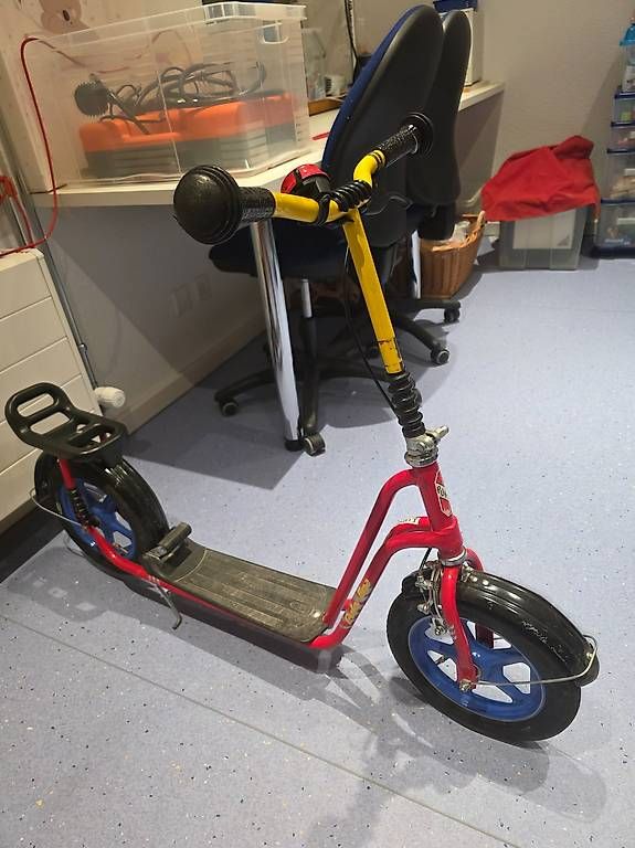 Kickboard: Altes Trottinet – Usato da Schlieren venduto da l.fabbrini