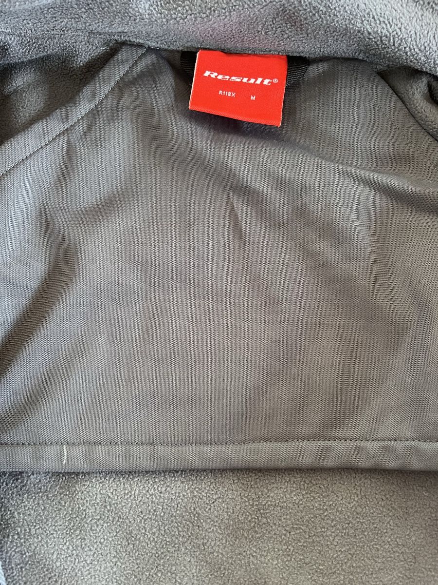 Jacken: Original Audi Softshelljacke Rot/Schwarz Grösse M – Gebraucht aus Altenrhein von SiBlSG 3