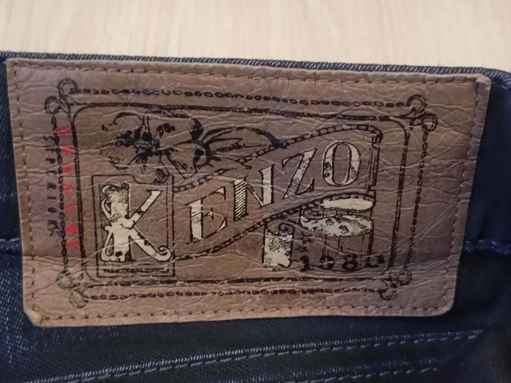 Kenzo Jeans: Kenzo Jeans, Taille US 34-32, Slim Fit – D'occasion à Farvagny-le-Grand par LaCaverne 1