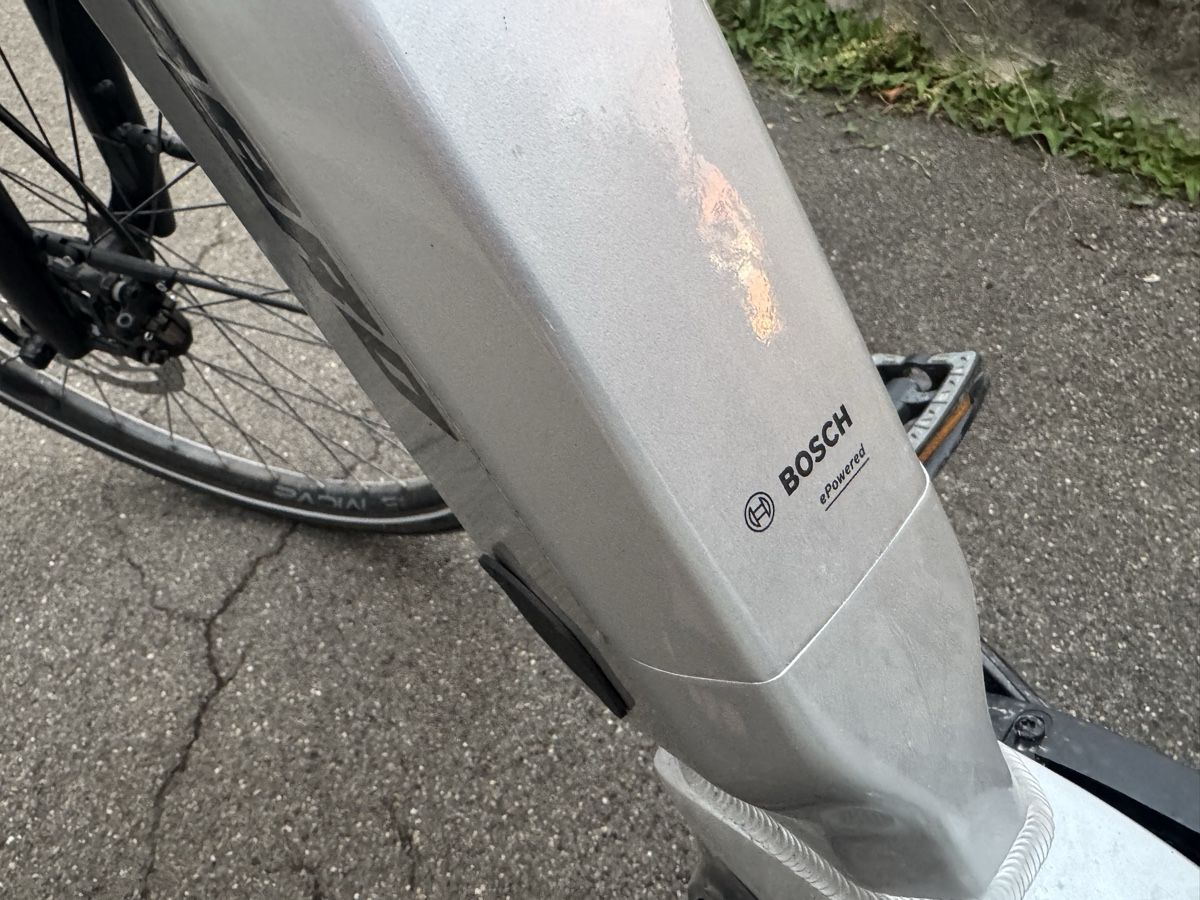 Leopard Vélos: E Bike Leopard ( Bosch) – D'occasion à Forch par naz_fr7n 4