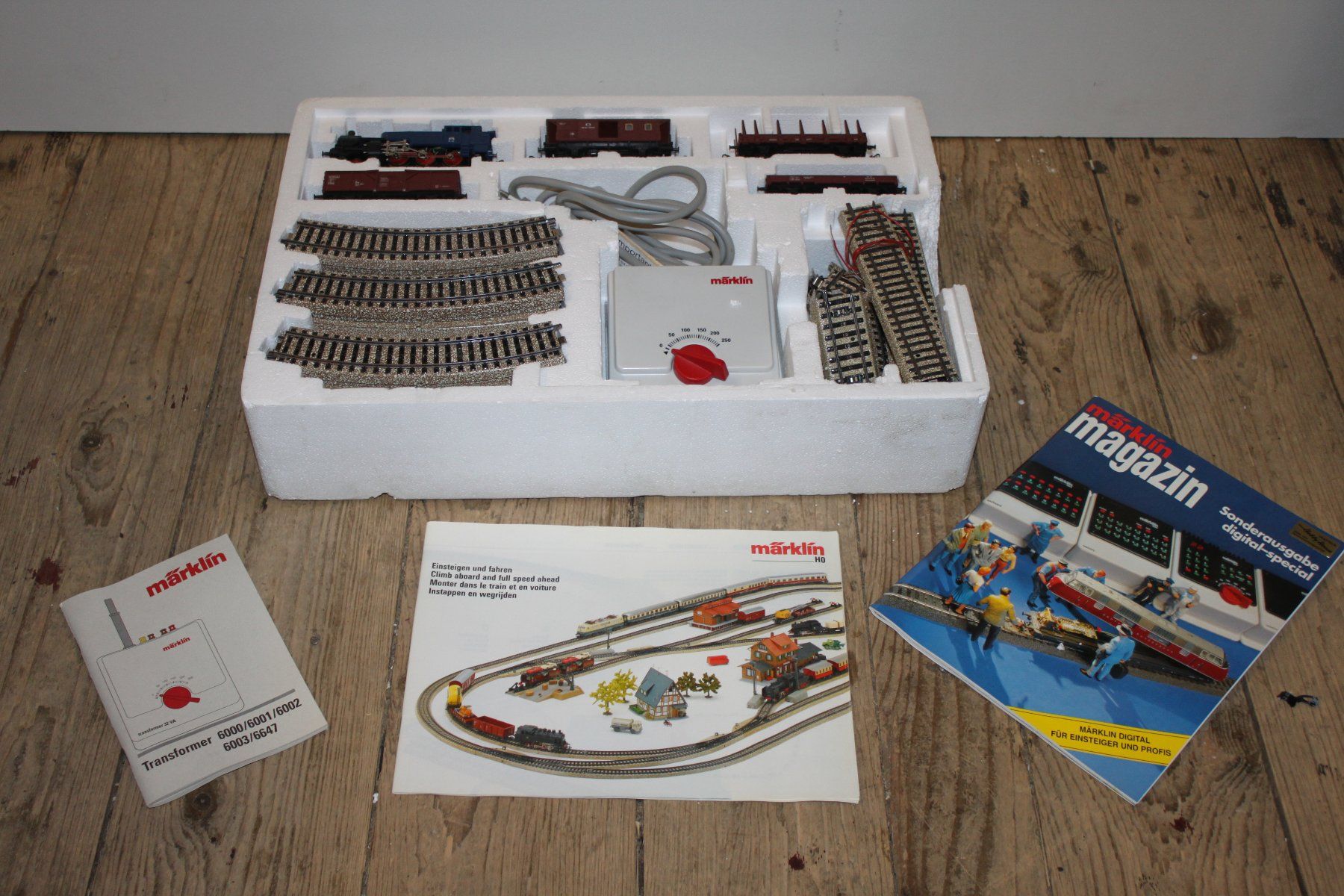 Märklin Modellini di ferrovie: Märklin H0 Einsteiger-Set, Digital Delta Elektronik – Usato da Glarus venduto da Toni-Glarus 6