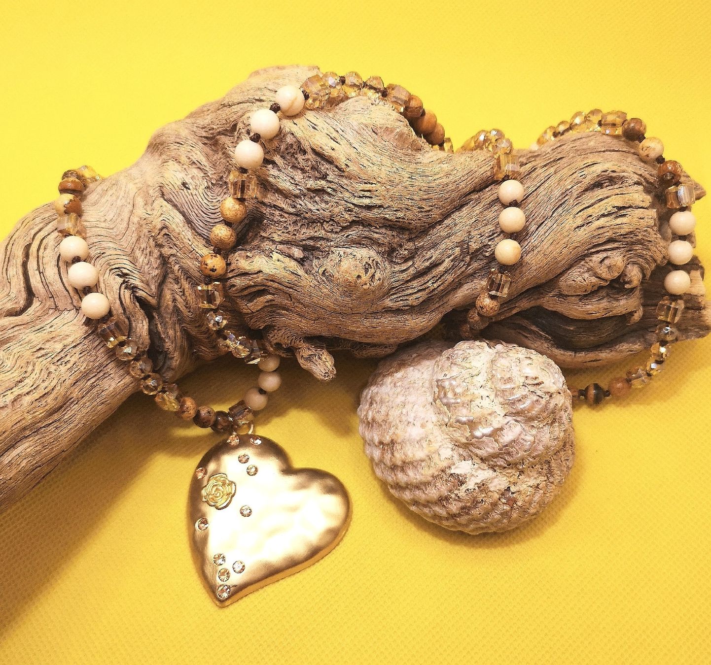 Catenine: Böhmische Herz-Steink. beige - Spendenaktion – Nuovo (secondo la descrizione) da Unterkulm venduto da Nachtigall 6
