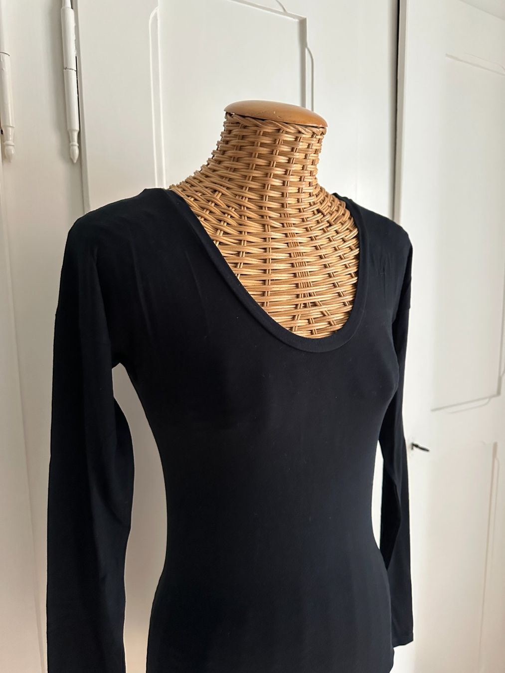 T-Shirts: Longshirt schwarz superfein XS – Gebraucht aus Zürich von Diazaio 1