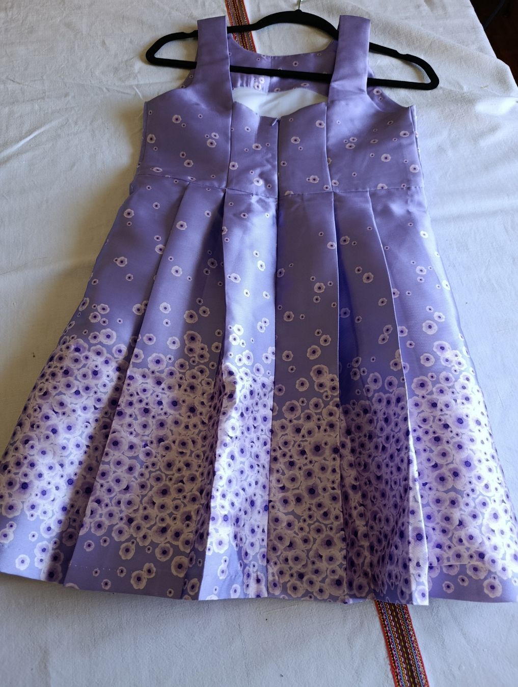 Vestiti & Gonne: robe 140 ou 146 – Usato da Monthey venduto da 04Elisa 1