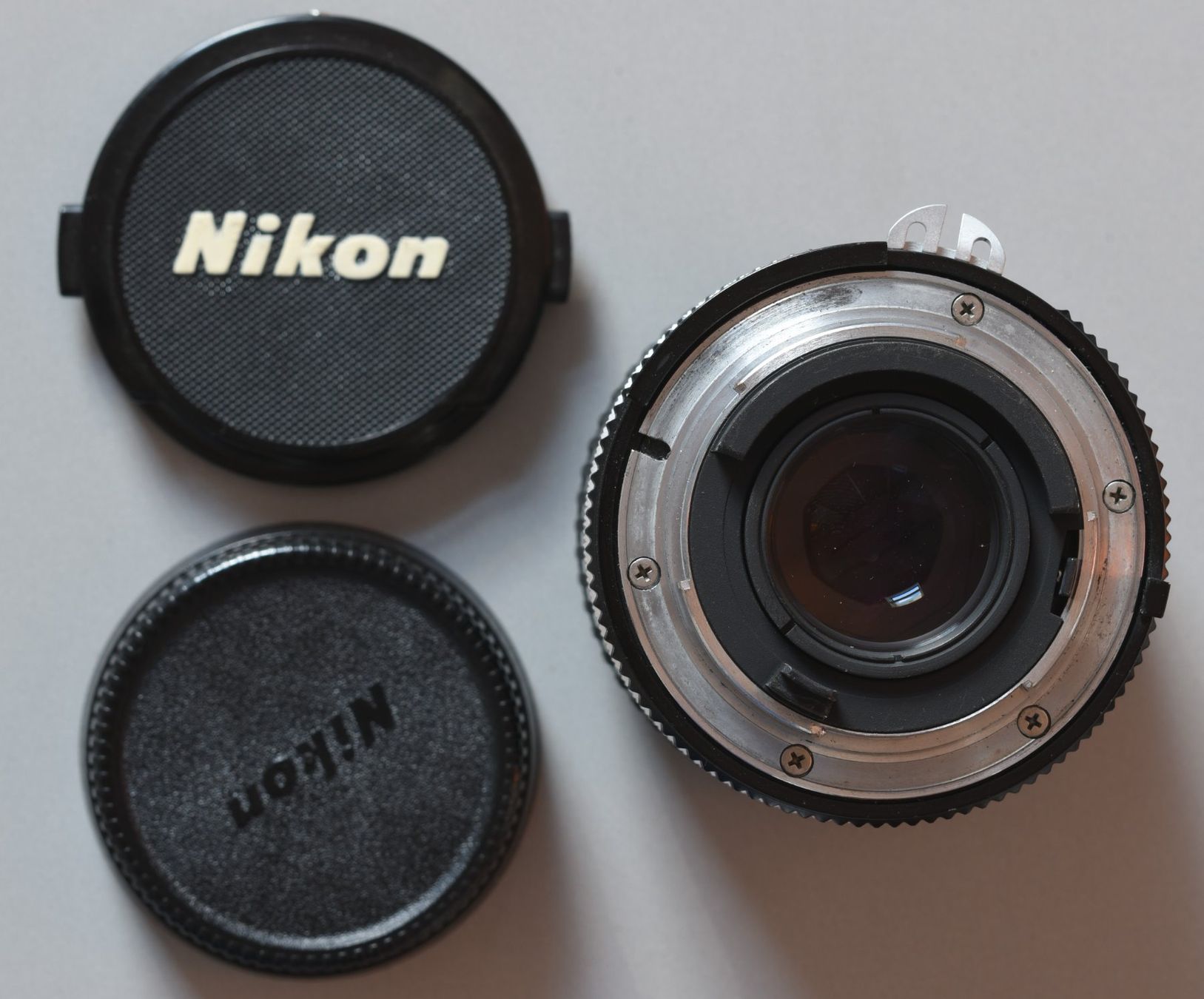 Nikkor Obiettivi: Nikon Nikkor 35mm 1:2 inkl. HN-3 Sonnenblende – Usato da Basel venduto da magicpower99 3